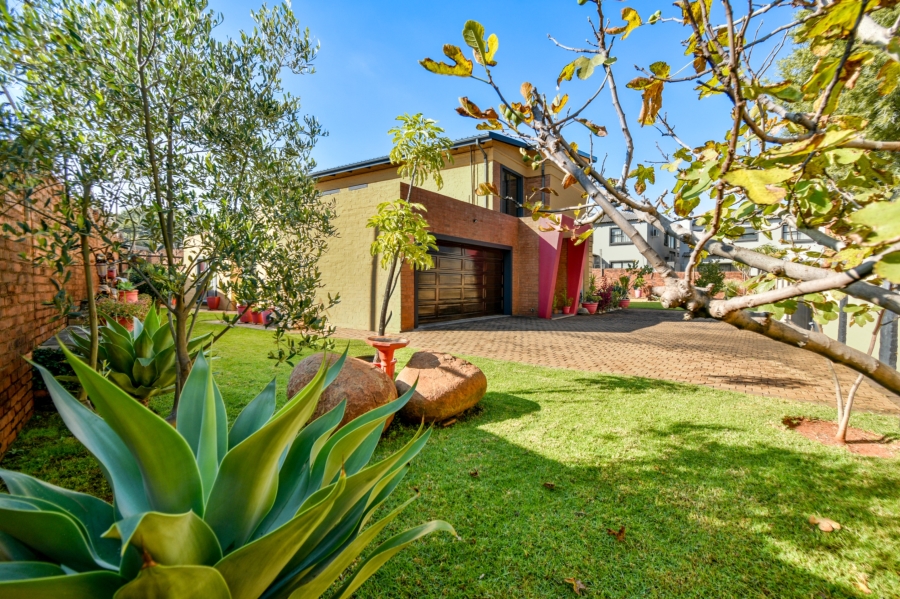 3 Bedroom Property for Sale in Olympus AH Gauteng