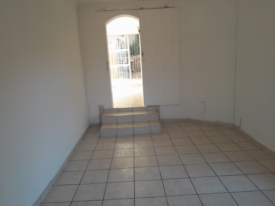 3 Bedroom Property for Sale in Oakdene Gauteng
