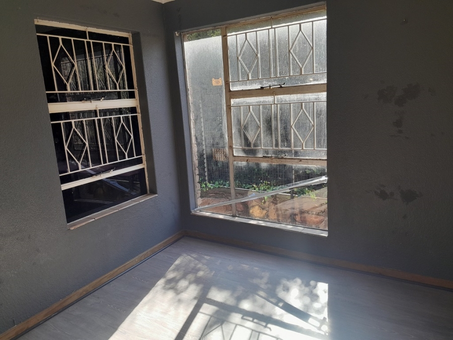 3 Bedroom Property for Sale in Oakdene Gauteng