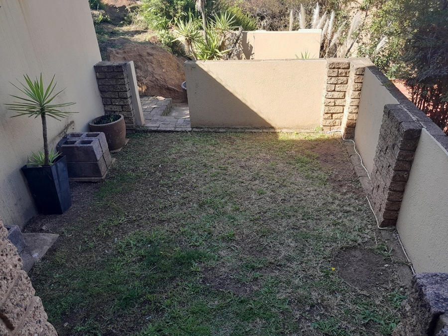 3 Bedroom Property for Sale in Oakdene Gauteng