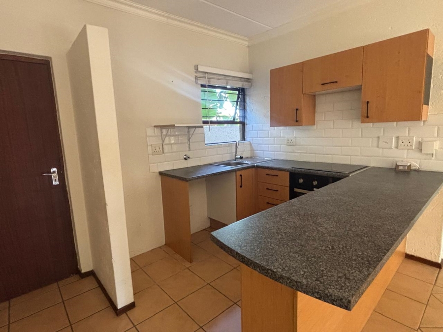 To Let 1 Bedroom Property for Rent in Sunninghill Gauteng