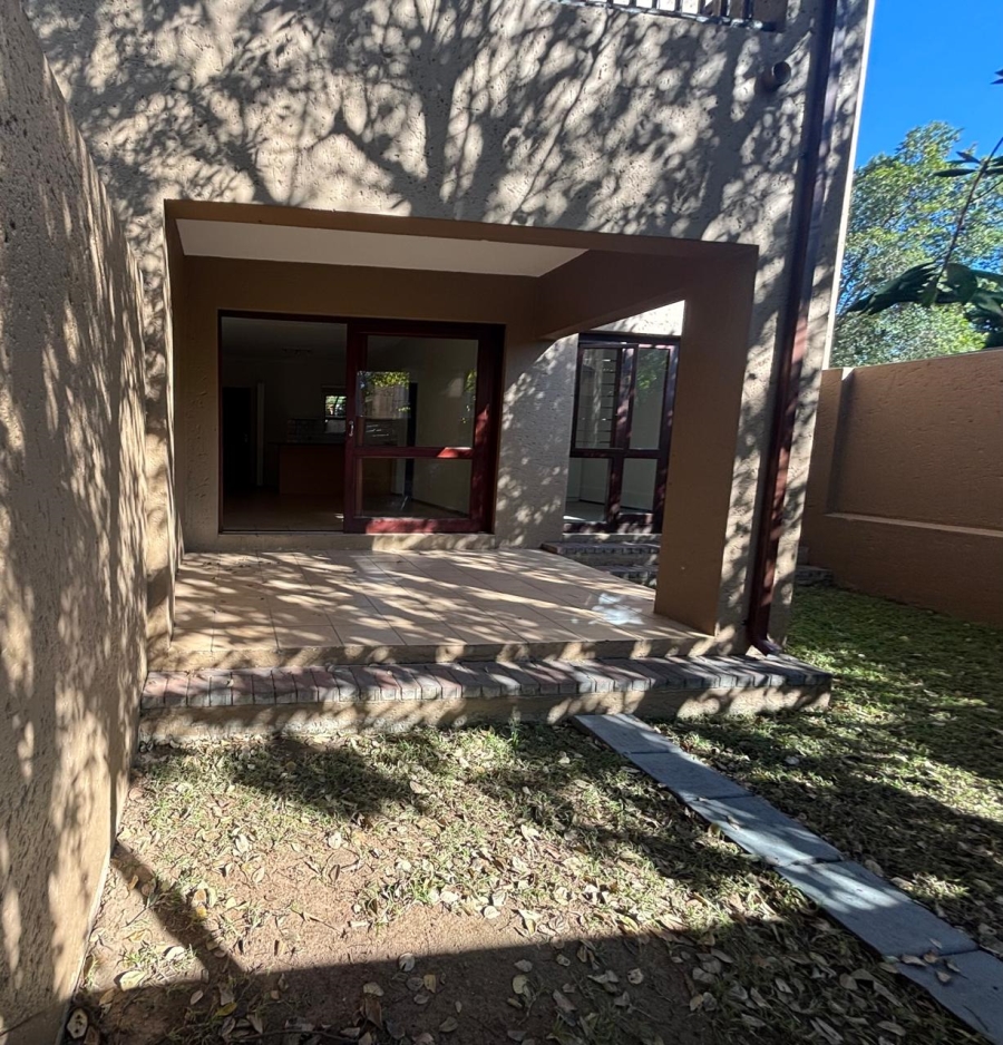 To Let 1 Bedroom Property for Rent in Sunninghill Gauteng