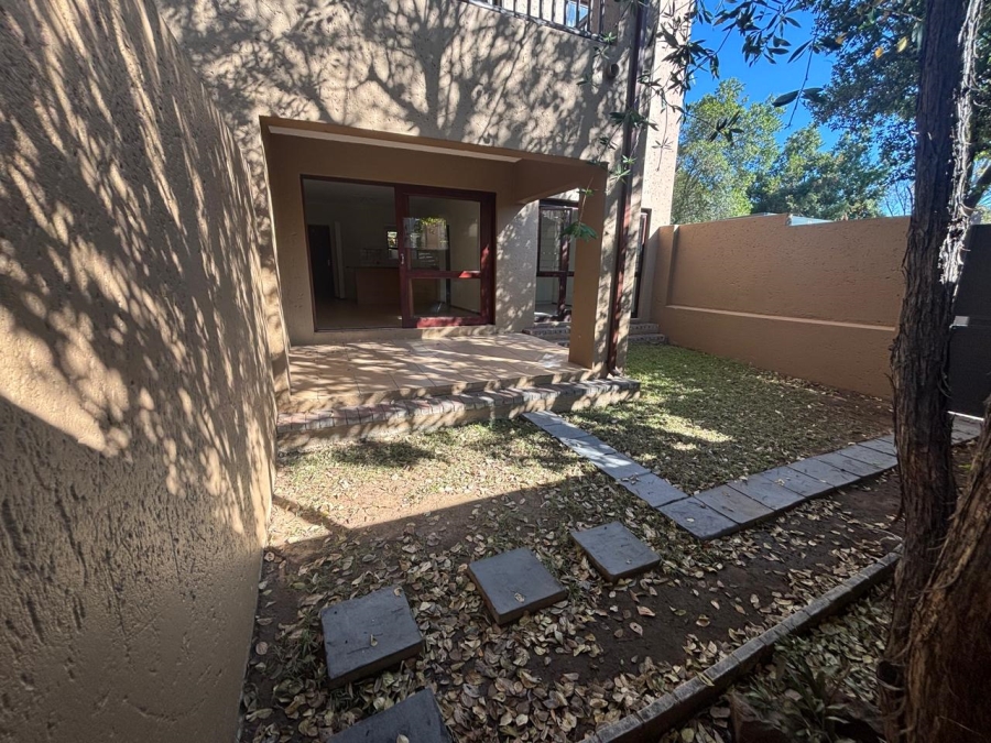 To Let 1 Bedroom Property for Rent in Sunninghill Gauteng