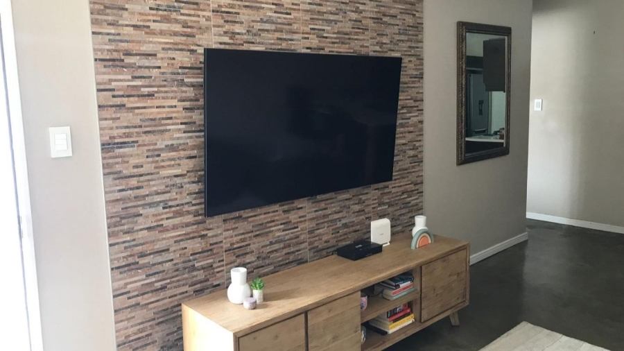 2 Bedroom Property for Sale in Gleneagles Gauteng