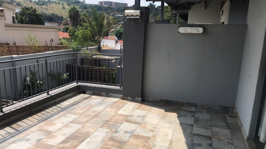 2 Bedroom Property for Sale in Gleneagles Gauteng