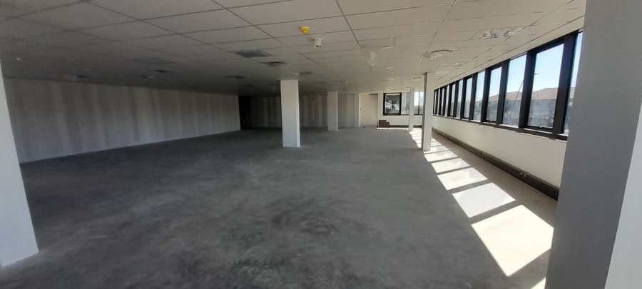 To Let Commercial Property for Rent in Vorna Valley Gauteng