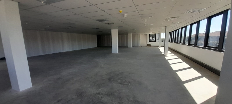 To Let Commercial Property for Rent in Vorna Valley Gauteng