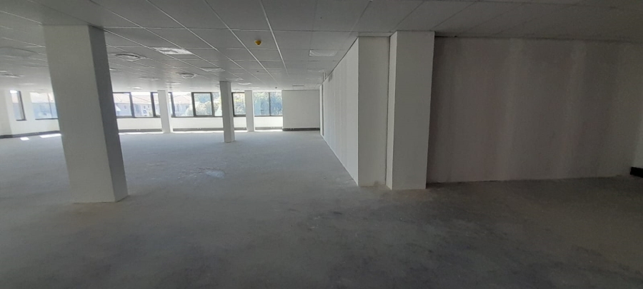 To Let Commercial Property for Rent in Vorna Valley Gauteng