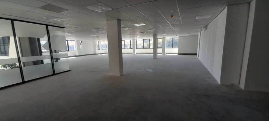 To Let Commercial Property for Rent in Vorna Valley Gauteng