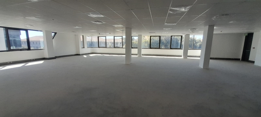 To Let Commercial Property for Rent in Vorna Valley Gauteng