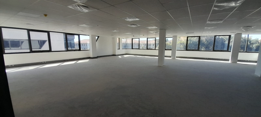 To Let Commercial Property for Rent in Vorna Valley Gauteng