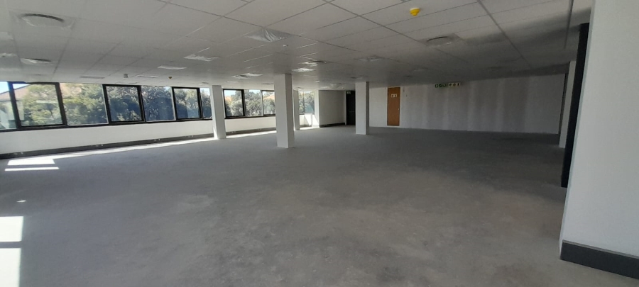 To Let Commercial Property for Rent in Vorna Valley Gauteng