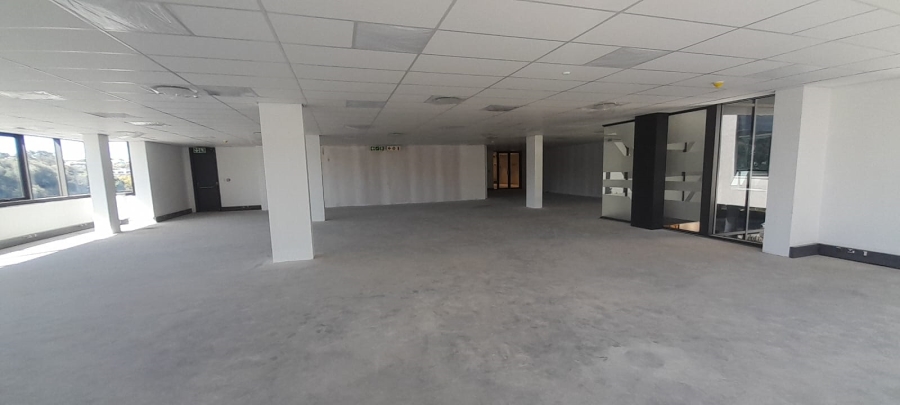 To Let Commercial Property for Rent in Vorna Valley Gauteng