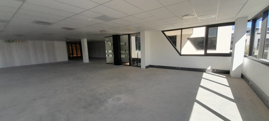 To Let Commercial Property for Rent in Vorna Valley Gauteng