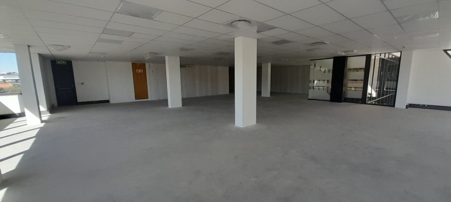 To Let Commercial Property for Rent in Vorna Valley Gauteng