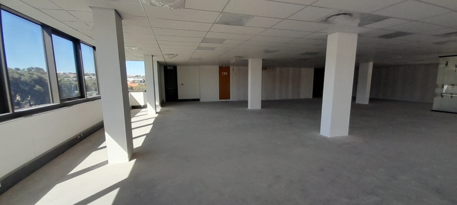 To Let Commercial Property for Rent in Vorna Valley Gauteng