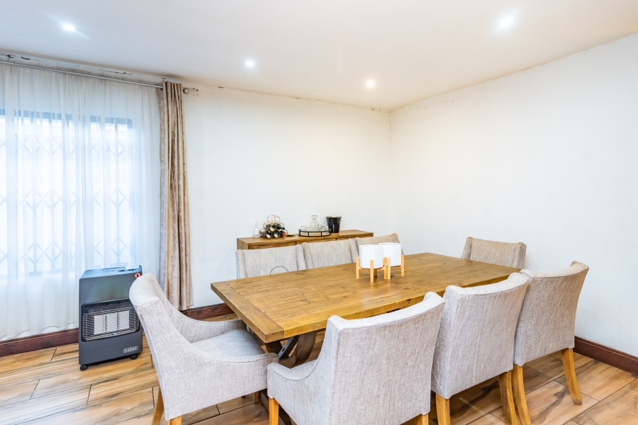 3 Bedroom Property for Sale in Protea Glen Gauteng