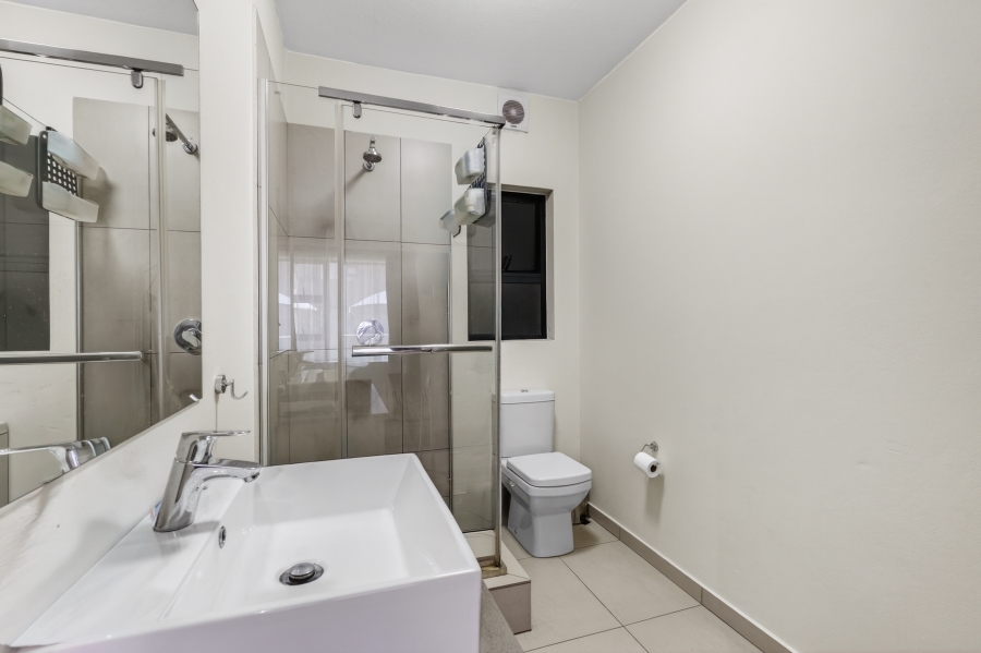 2 Bedroom Property for Sale in North Riding Gauteng