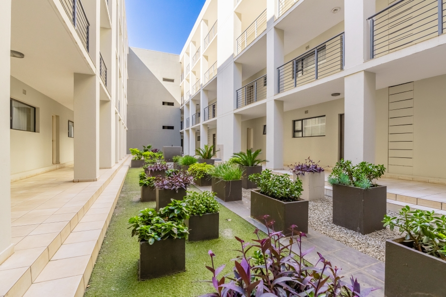 2 Bedroom Property for Sale in North Riding Gauteng