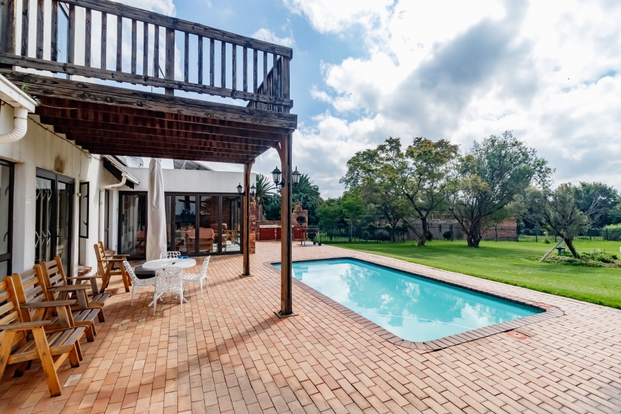 9 Bedroom Property for Sale in Austinview Gauteng