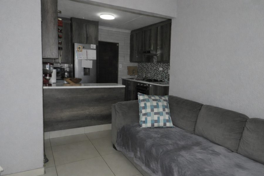 To Let 3 Bedroom Property for Rent in Mindalore Gauteng