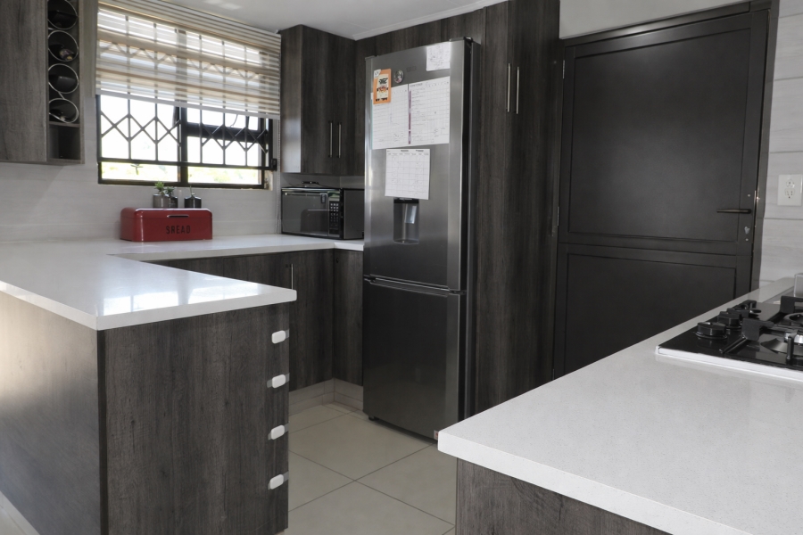To Let 3 Bedroom Property for Rent in Mindalore Gauteng
