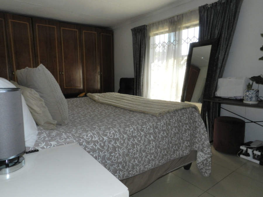 To Let 3 Bedroom Property for Rent in Mindalore Gauteng
