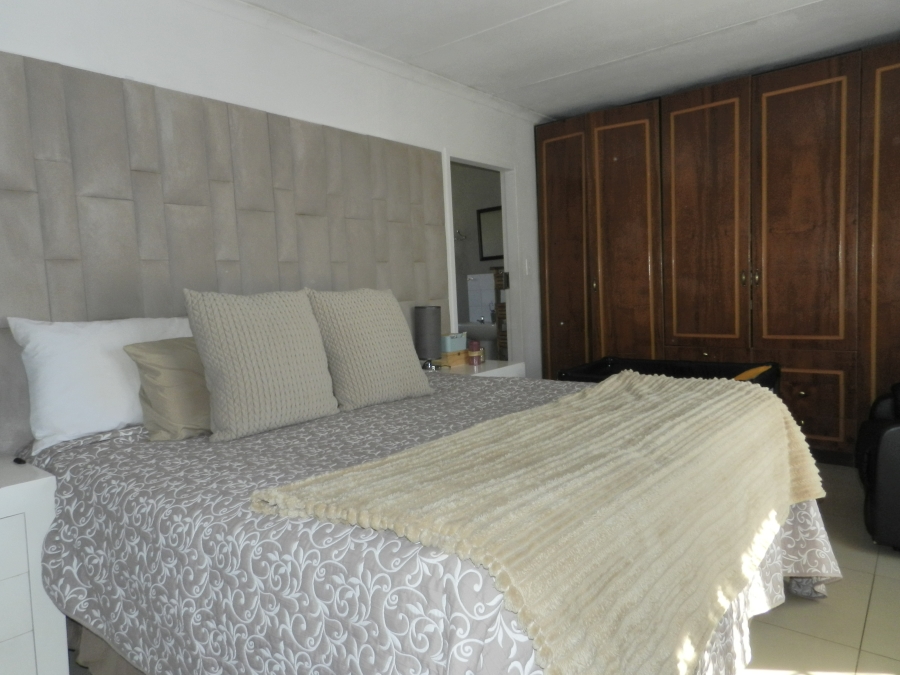 To Let 3 Bedroom Property for Rent in Mindalore Gauteng