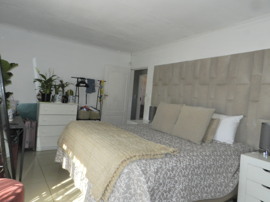 To Let 3 Bedroom Property for Rent in Mindalore Gauteng