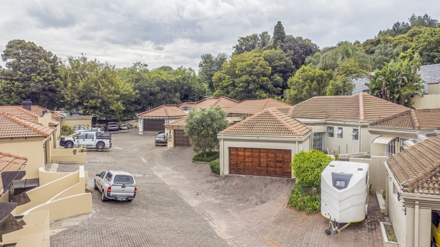 4 Bedroom Property for Sale in Val de Grace Gauteng