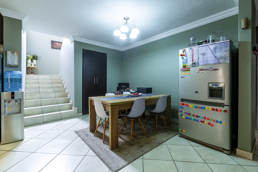 4 Bedroom Property for Sale in Val de Grace Gauteng