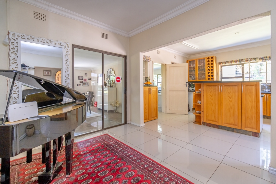 5 Bedroom Property for Sale in Farmall A H Gauteng