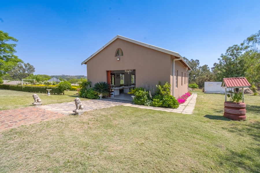 5 Bedroom Property for Sale in Farmall A H Gauteng