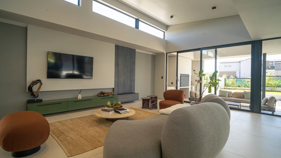 4 Bedroom Property for Sale in Helderfontein Estate Gauteng