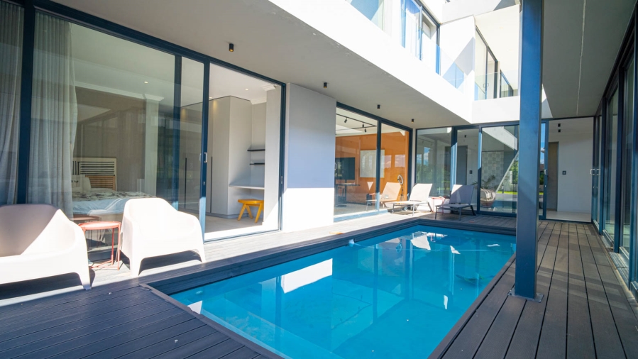4 Bedroom Property for Sale in Helderfontein Estate Gauteng