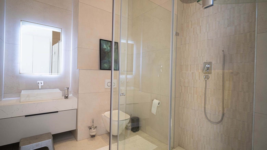 4 Bedroom Property for Sale in Helderfontein Estate Gauteng