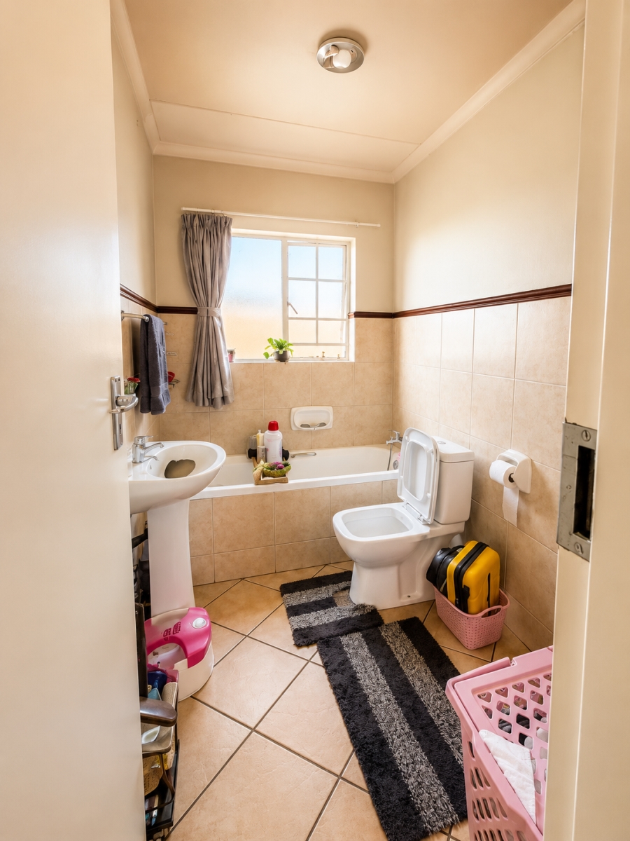 3 Bedroom Property for Sale in Monavoni Gauteng