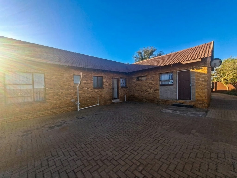 3 Bedroom Property for Sale in Meyerton Park Gauteng