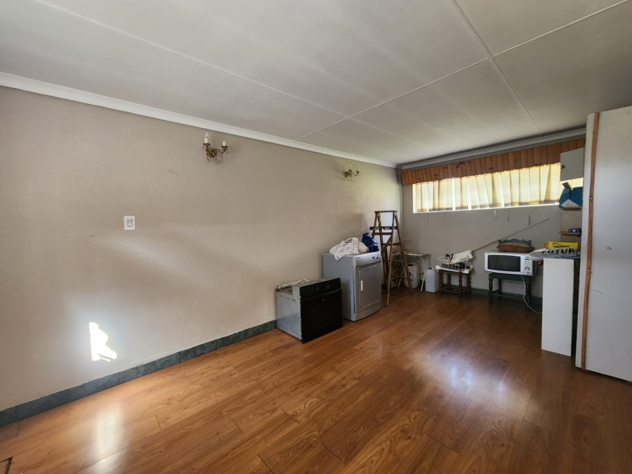 5 Bedroom Property for Sale in Meyerton Central Gauteng