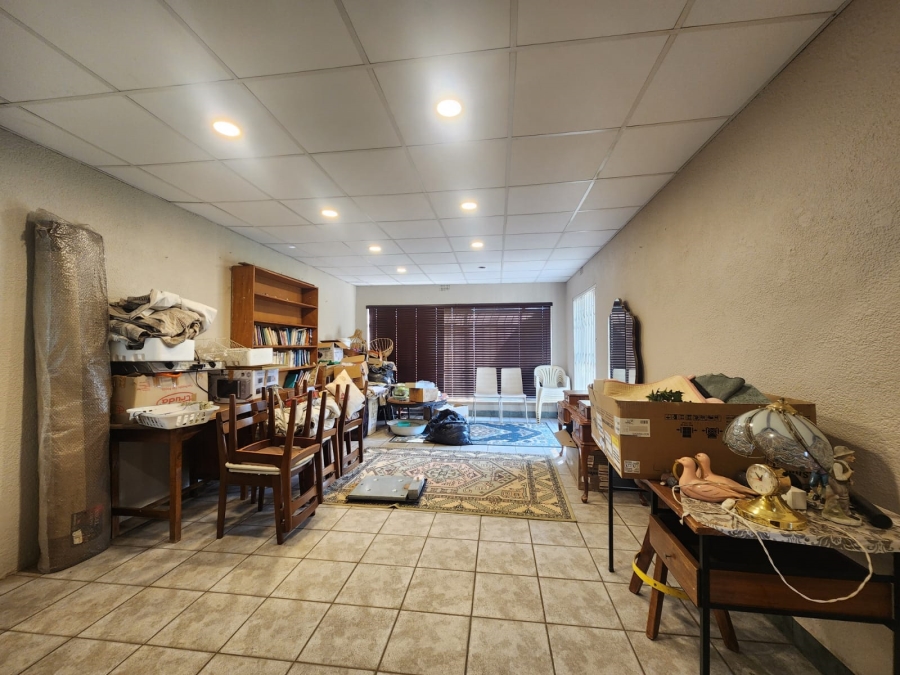 5 Bedroom Property for Sale in Meyerton Central Gauteng