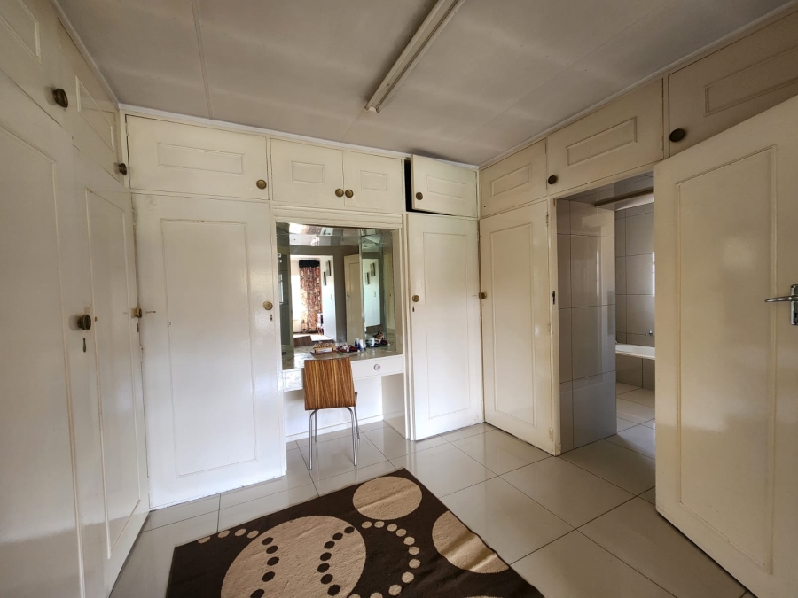 5 Bedroom Property for Sale in Meyerton Central Gauteng
