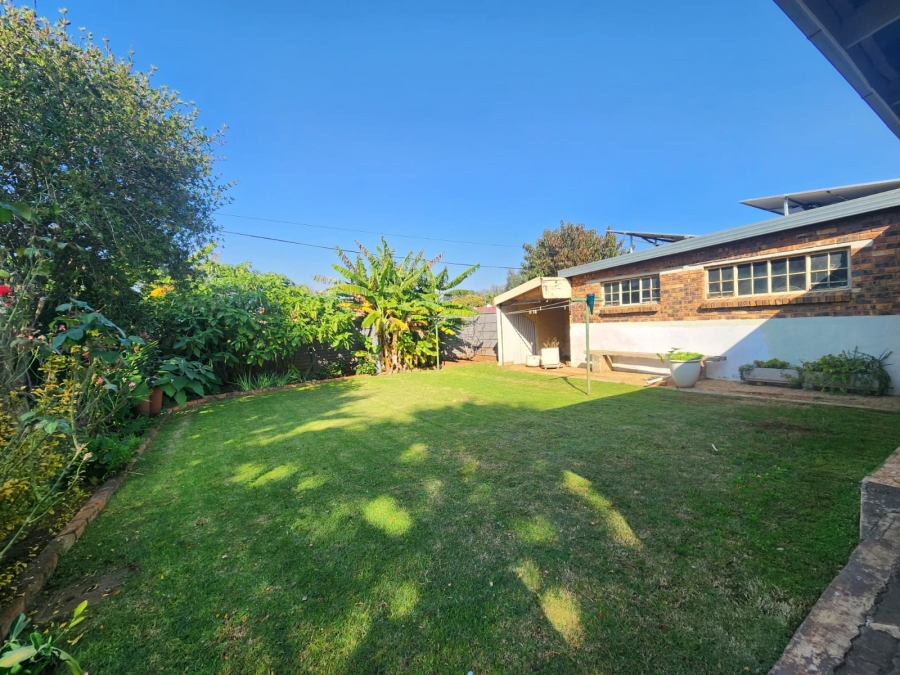 5 Bedroom Property for Sale in Meyerton Central Gauteng