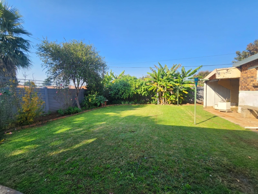 5 Bedroom Property for Sale in Meyerton Central Gauteng