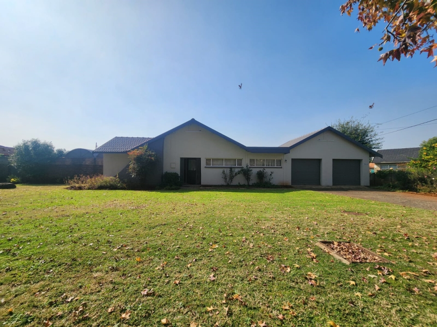 5 Bedroom Property for Sale in Meyerton Central Gauteng