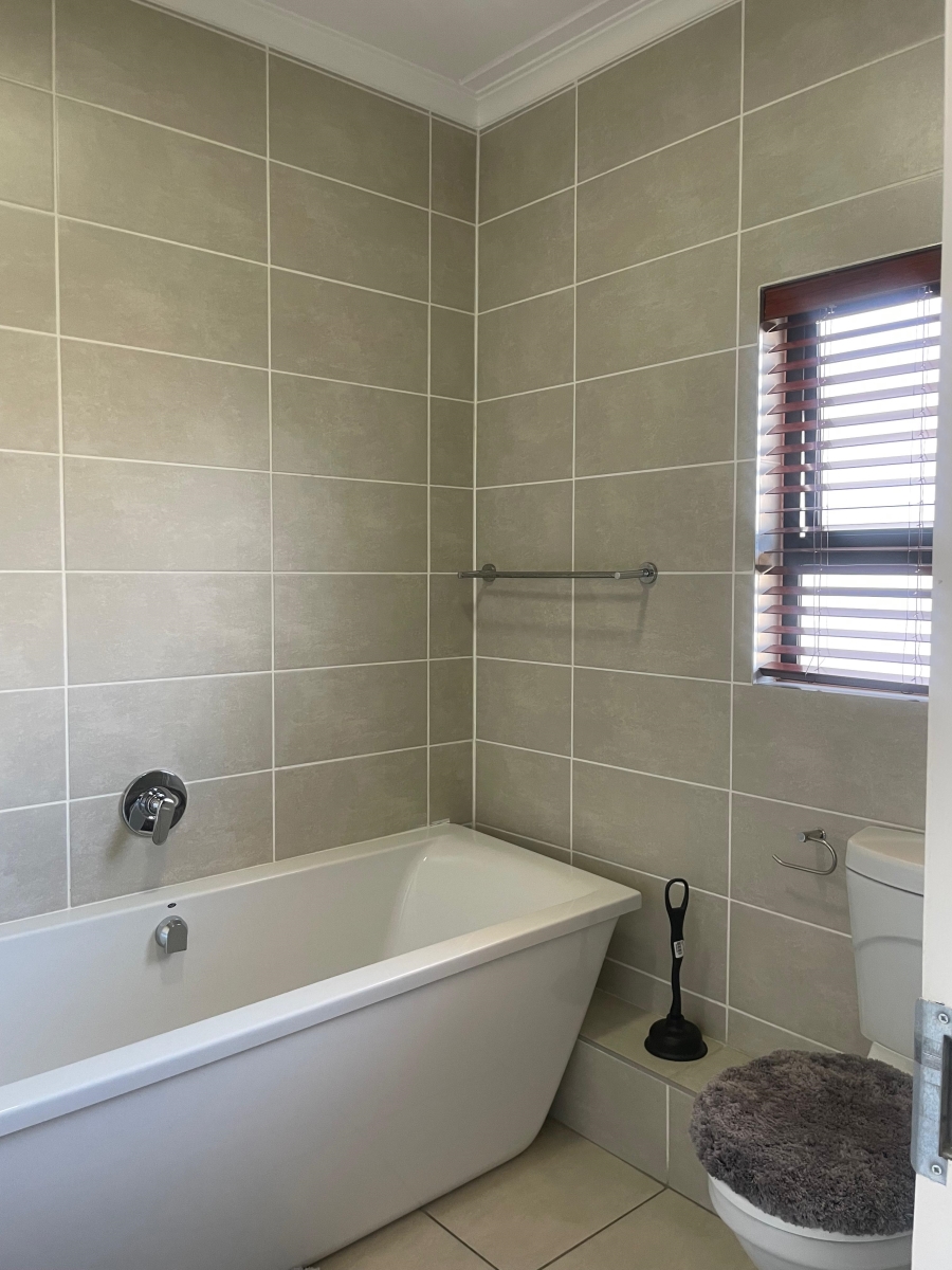 To Let 2 Bedroom Property for Rent in Linbro Park Gauteng