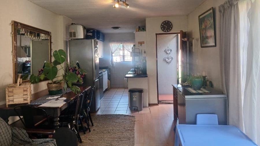 2 Bedroom Property for Sale in Glenvista Gauteng