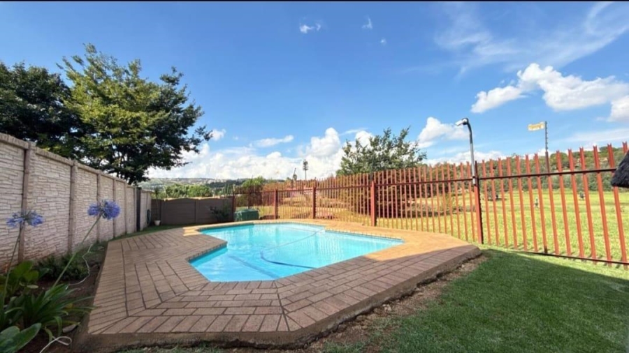 2 Bedroom Property for Sale in Glenvista Gauteng