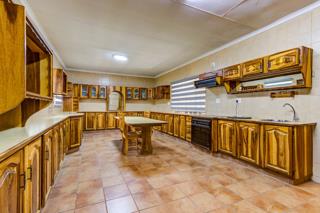 4 Bedroom Property for Sale in Glen Marais Gauteng