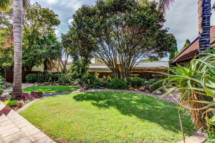 4 Bedroom Property for Sale in Glen Marais Gauteng