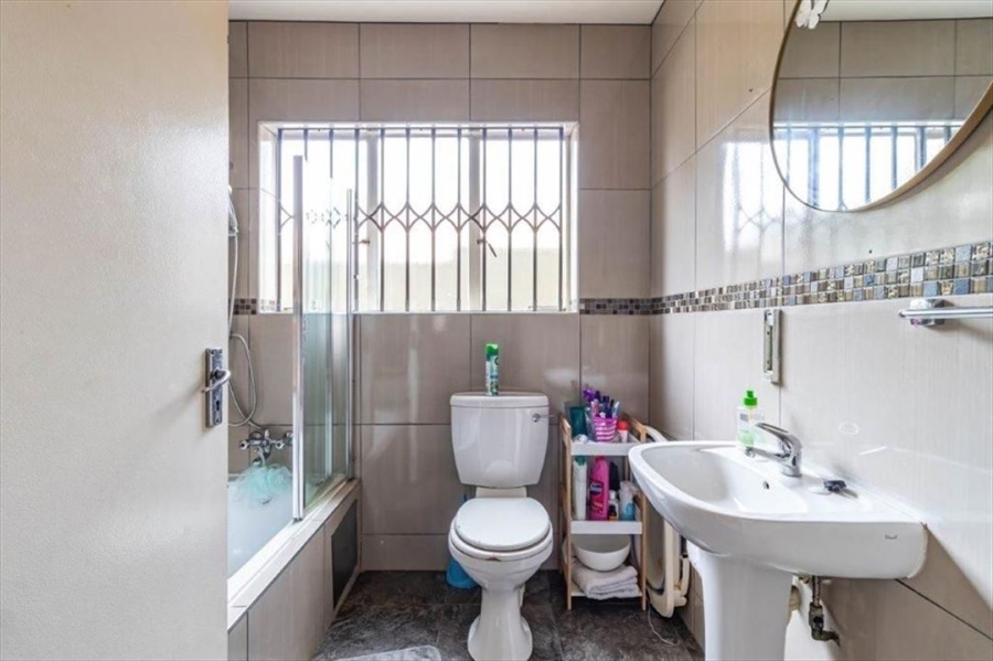 3 Bedroom Property for Sale in Terenure Gauteng